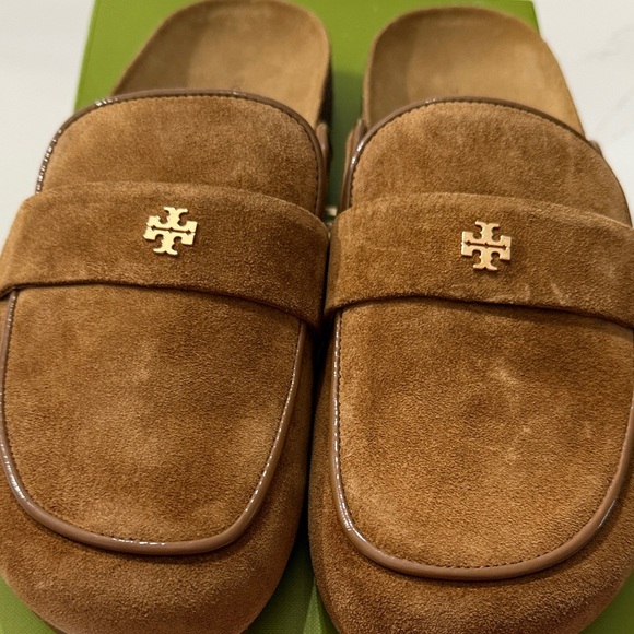 Tory Burch Brown Suede Everly cork mules with Gold Logo new in box size 9 - Picture 3 of 4